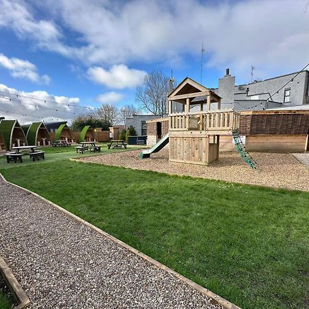 Black Bull Retreat, Barmston With Private Hot Tubs Driffield Екстериор снимка